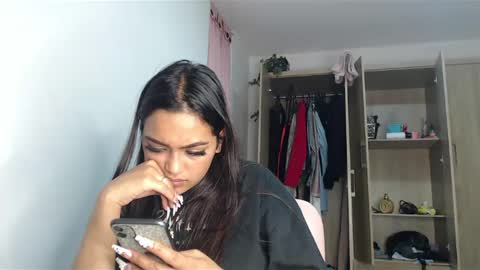 fairylatin online show from January 26, 2025, 11:08 pm