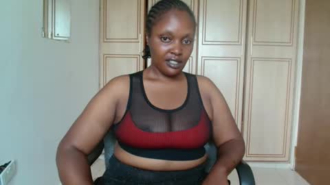 raysa4421 online show from April 7, 2026, 9:21 am
