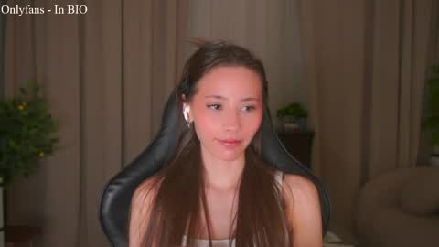 Kaori online show from May 21, 2026, 7:10 pm