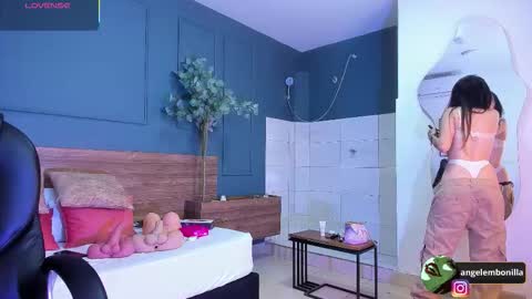 Megan    630  1330 -5 online show from November 6, 2025, 12:06 pm