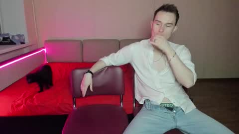 falxss online show from October 28, 2025, 5:59 pm