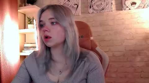 Bella online show from October 5, 2025, 7:28 am