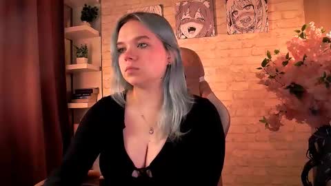 Bella online show from December 19, 2025, 2:13 pm