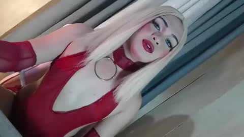 Snapshot of fantasticcock69_daniella chatting on January 15, 2026, 12:59 am DANIELLA - DONT FORGET TO GIVE ME A THUMBSU UP online show from January 15, 2026, 12:59 am