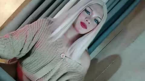 Snapshot of fantasticcock69_daniella chatting on February 3, 2026, 11:32 pm DANIELLA - DONT FORGET TO GIVE ME A THUMBSU UP online show from February 3, 2026, 11:32 pm