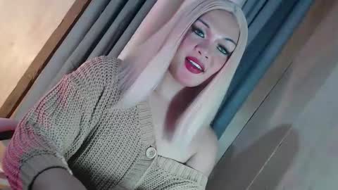 Snapshot of fantasticcock69_daniella chatting on March 8, 2026, 10:52 am DANIELLA - DONT FORGET TO GIVE ME A THUMBSU UP online show from March 8, 2026, 10:52 am