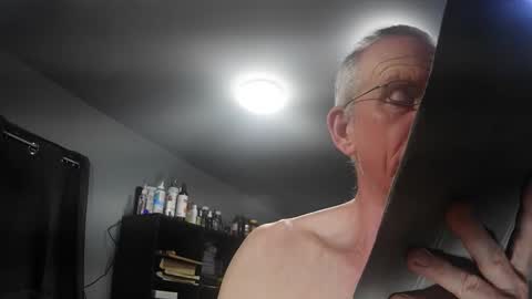 fantasyresort online show from April 13, 2026, 3:01 am