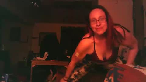 Snapshot of fapqueenc17 chatting on March 9, 2025, 2:39 am Scarlett online show from March 9, 2025, 2:39 am