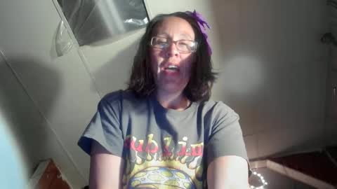 Snapshot of fapqueenc17 chatting on September 20, 2025, 6:03 am Scarlett online show from September 20, 2025, 6:03 am