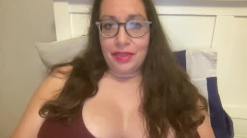 Farah online show from September 22, 2025, 5:59 pm