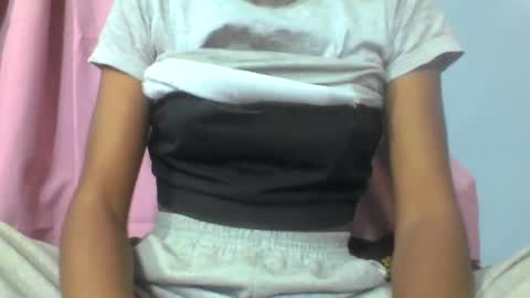 farantsaaly1 online show from September 25, 2025, 9:57 am