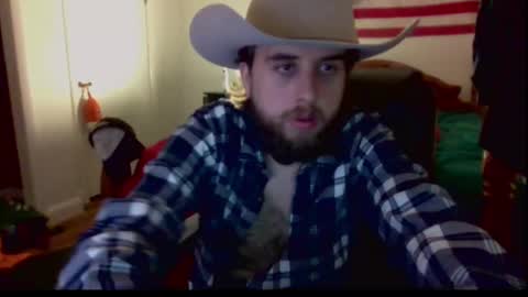 Snapshot of farmboy2398 chatting on November 1, 2025, 2:24 am farmboy2398 online show from November 1, 2025, 2:24 am