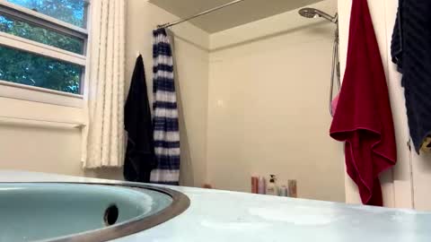 farmercock738287 online show from September 27, 2025, 11:04 am