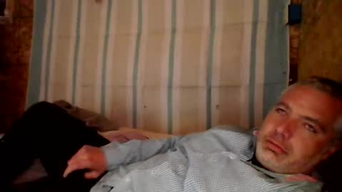 Snapshot of farrisshane1985 chatting on February 15, 2026, 8:13 am farrisshane1985 online show from February 15, 2026, 8:13 am