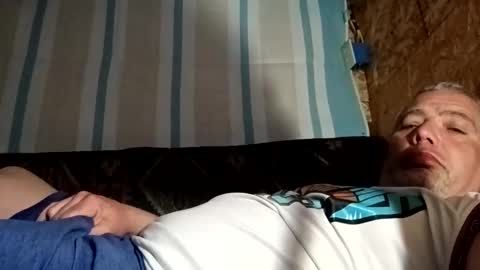 Snapshot of farrisshane1985 chatting on February 19, 2026, 8:21 am farrisshane1985 online show from February 19, 2026, 8:21 am