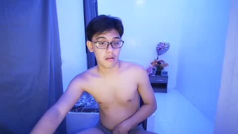 fastfucker_22 online show from March 9, 2025, 4:33 pm