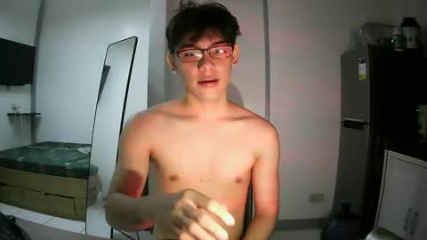 fastfucker_22 online show from February 5, 2026, 4:28 am