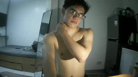 fastfucker_22 online show from March 18, 2026, 4:21 pm