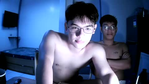 fastfucker_22 online show from July 12, 2026, 3:19 am