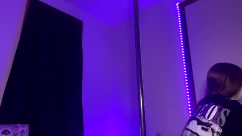 Nat online show from March 5, 2025, 11:49 pm