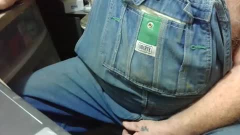 Fred. online show from October 19, 2025, 4:02 am