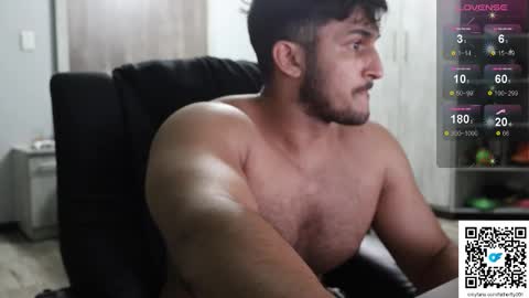 fatherfly001 online show from September 10, 2025, 9:26 pm