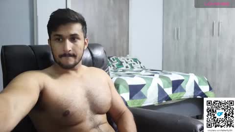 Snapshot of fatherfly001 chatting on January 15, 2026, 11:52 pm fatherfly001 online show from January 15, 2026, 11:52 pm