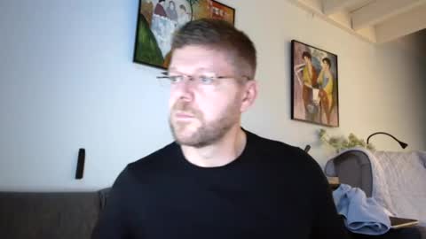 Snapshot of fattenmenow chatting on December 8, 2024, 3:35 pm fattenmenow online show from December 8, 2024, 3:35 pm