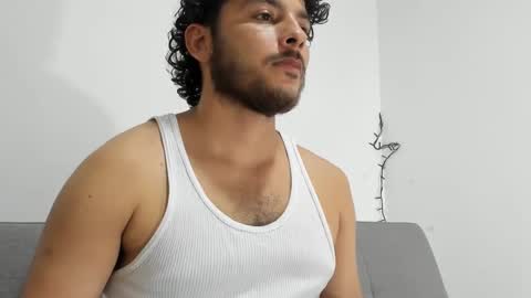 favid95 online show from January 24, 2025, 1:03 am