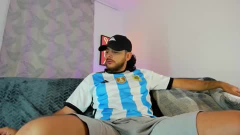 favid95 online show from November 9, 2025, 6:17 pm