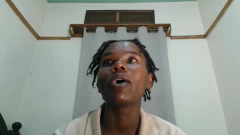 Snapshot of fayrie1 chatting on September 15, 2025, 12:05 pm fayrie1 online show from September 15, 2025, 12:05 pm