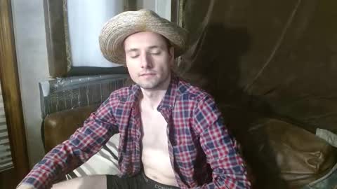 ask me online show from February 3, 2026, 7:52 pm