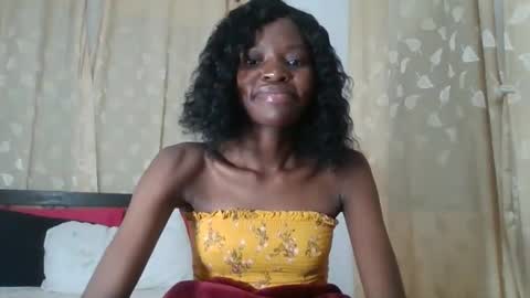 feetlovely507541 online show from May 6, 2026, 10:15 pm