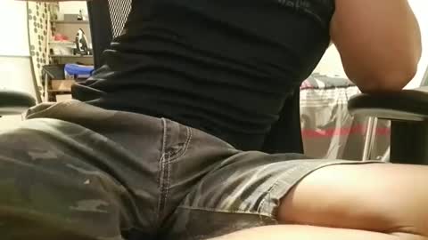 fefecam20 online show from May 20, 2026, 4:07 am