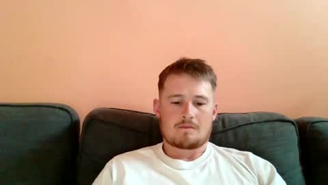 Yung English Man online show from May 2, 2026, 1:05 pm