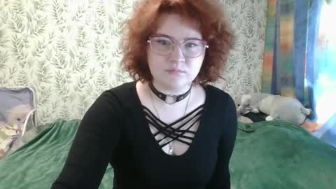 felicity_play online show from April 14, 2026, 6:08 am