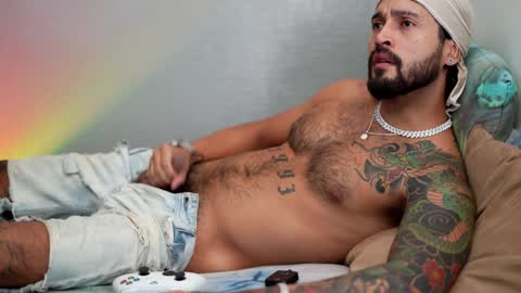 Felix Candela  online show from December 12, 2024, 3:48 pm