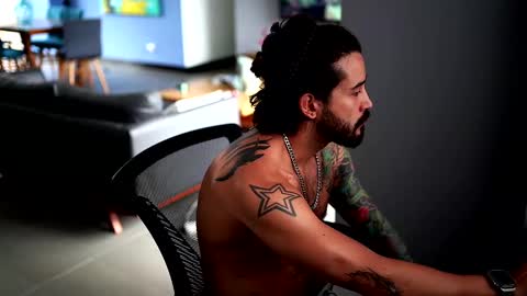 Felix Candela  online show from February 2, 2025, 1:41 pm