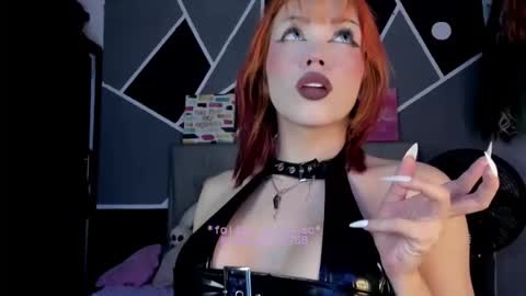 fem_boy6 online show from November 28, 2025, 9:23 am