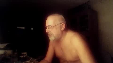 Snapshot of femdom_sub chatting on December 24, 2024, 4:00 am femdom_sub online show from December 24, 2024, 4:00 am