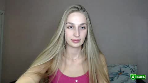 Femke online show from March 25, 2026, 7:42 pm