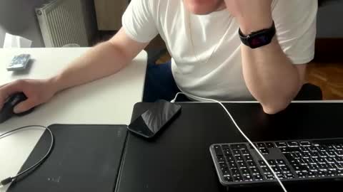 Snapshot of feniopl1 chatting on March 2, 2026, 6:04 pm Bart online show from March 2, 2026, 6:04 pm