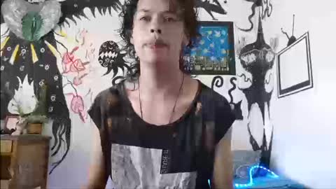 Fenix online show from September 29, 2025, 4:23 pm