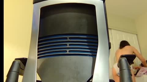 Snapshot of feralasf chatting on November 28, 2025, 7:44 am FE fee online show from November 28, 2025, 7:44 am