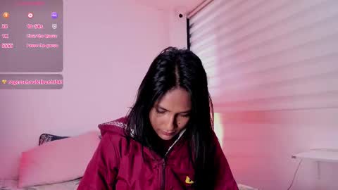 fernanda_liie_ online show from March 27, 2026, 1:22 pm