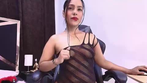 Snapshot of fernandabrown_ chatting on January 19, 2026, 12:58 am Fernandabrown s online show from January 19, 2026, 12:58 am