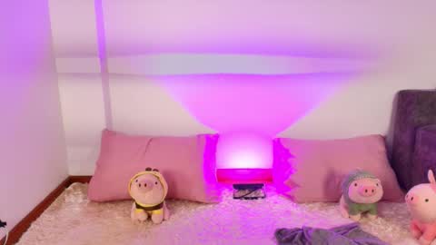 fernanda online show from March 10, 2026, 3:44 am