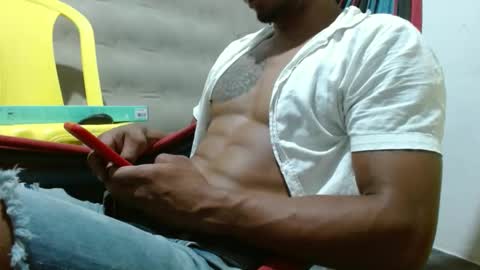 fernandez_latinblack online show from February 27, 2025, 1:49 pm