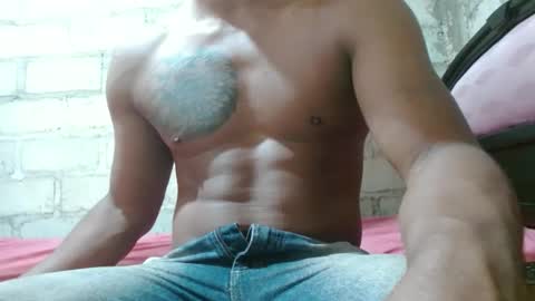 fernandez_latinblack online show from September 10, 2025, 9:59 pm