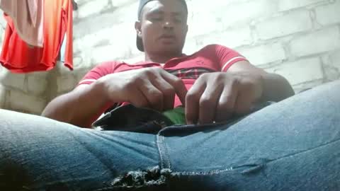 fernandez_latinblack online show from September 18, 2025, 10:45 pm